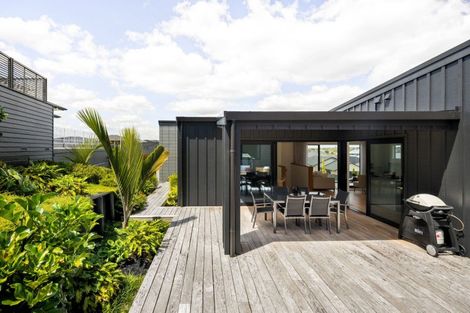 Photo of property in 13 Evergreen Rise, Grandview Heights, Hamilton, 3200