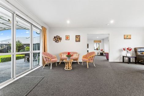 Photo of property in 5 Holly Place, Rangiora, 7400