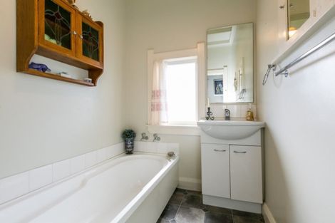 Photo of property in 203 Lascelles Street, Saint Leonards, Hastings, 4120