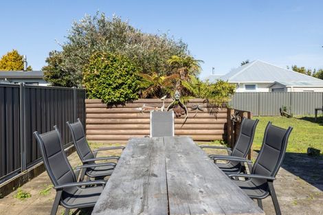 Photo of property in 704 Park Road South, Akina, Hastings, 4122