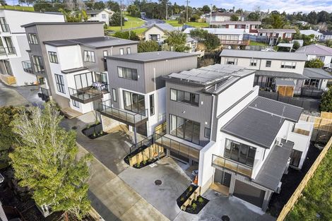 Photo of property in 8/388 Glenfield Road, Glenfield, Auckland, 0629