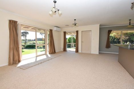 Photo of property in 44 Richmond Road, Carterton, 5713