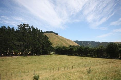 Photo of property in 156 Akatarawa Road, Reikorangi, Waikanae, 5391