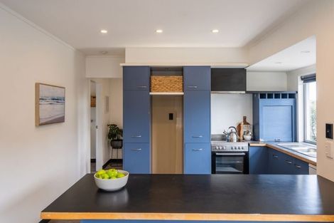 Photo of property in 52 Rutherford Drive, Waikanae Beach, Waikanae, 5036