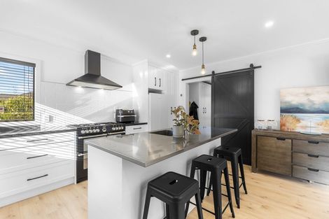 Photo of property in 23 Dreaver Drive, Waitara, 4320