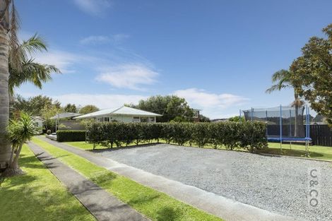 Photo of property in 15 Albert Street, Riverhead, 0820