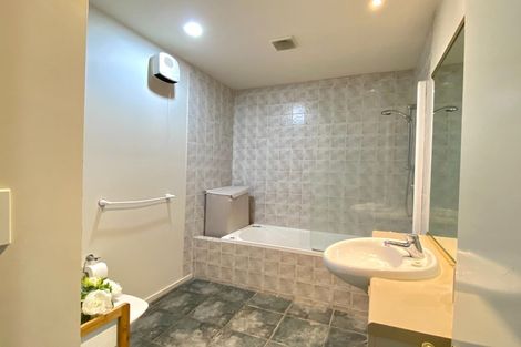 Photo of property in 8 Merlewood Avenue, Cashmere, Christchurch, 8022