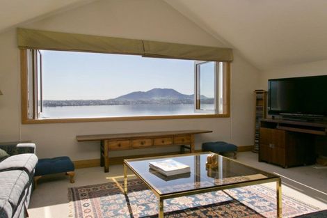 Photo of property in 24 Scenic Heights, Acacia Bay, Taupo, 3330