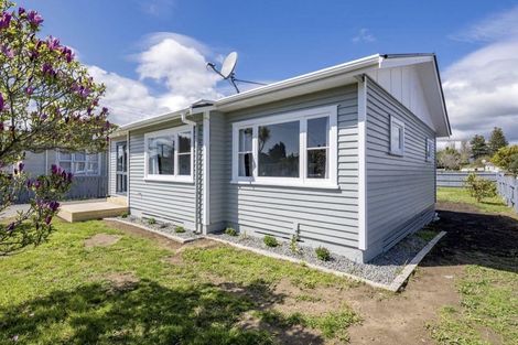 Photo of property in 18 Maire Street, Otaki, 5512