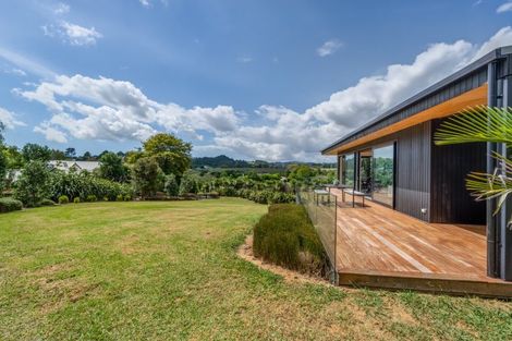 Photo of property in 27 Brownhill Road, Whitford, Manurewa, 2576