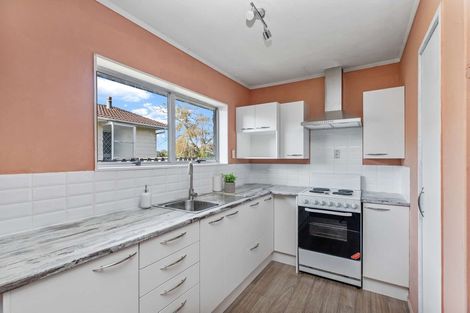 Photo of property in 2/17 Berwyn Avenue, Takanini, 2112