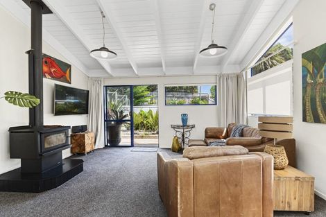 Photo of property in 7 Butlers Lane, Oakura, 4314