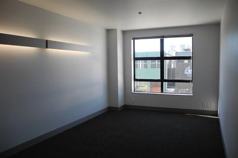 Photo of property in Urbane Apartments, 2/29 Webb Street, Mount Cook, Wellington, 6011