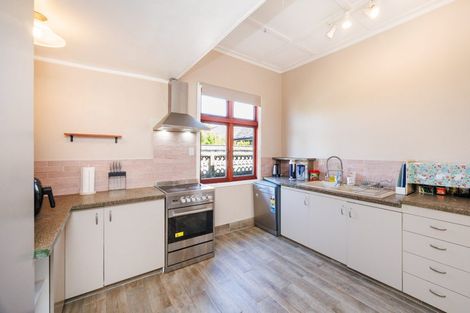 Photo of property in 24 Rainforth Street, Roslyn, Palmerston North, 4414