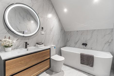 Photo of property in 12a Range View Road, Mount Albert, Auckland, 1025