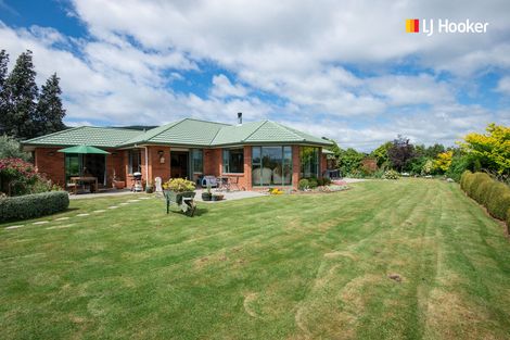Photo of property in 756 Waihola Highway, Clarendon, Outram, 9073