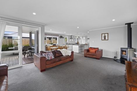 Photo of property in 43 Lakeside Terrace, Omokoroa, 3114