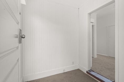 Photo of property in 38 Farrand Road, Kumeu, 0891