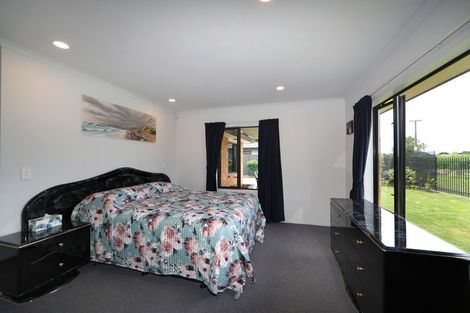 Photo of property in 9 Mcnaughton Place, Onekawa, Napier, 4110