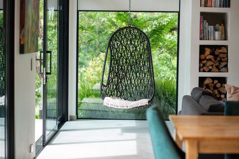 Photo of property in 17 Kim Street, Khandallah, Wellington, 6035