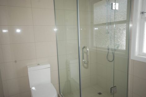 Photo of property in 100 Oakdale Road, Mount Roskill, Auckland, 1041