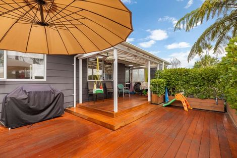 Photo of property in 26 Parakai Avenue, Parakai, 0830