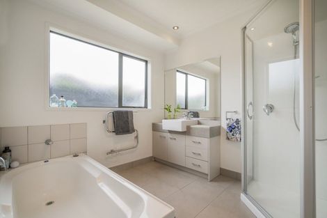 Photo of property in 18 Captain Wood Avenue, Whitianga, 3510