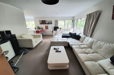 Photo of property in 2/73 Newhaven Terrace, Mairangi Bay, Auckland, 0630