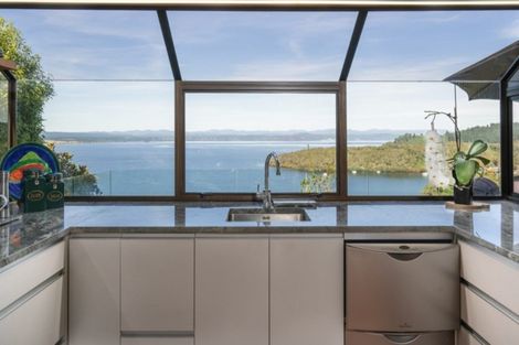 Photo of property in 39 Wakeman Road, Acacia Bay, Taupo, 3330