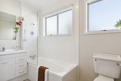 Photo of property in 8 Halswater Drive, Churton Park, Wellington, 6037