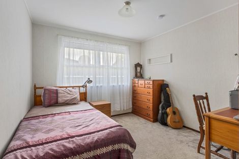 Photo of property in 46 Normanton Street, Glenfield, Auckland, 0629