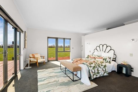 Photo of property in 585 Coutts Island Road, Coutts Island, Christchurch, 7670