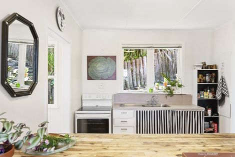 Photo of property in 27 Ahuriri Street, Strathmore Park, Wellington, 6022