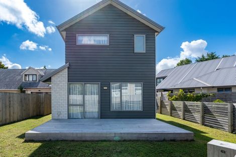 Photo of property in 1/18 Pickering Crescent, Chedworth, Hamilton, 3210