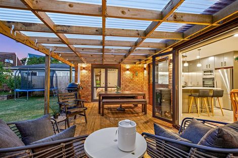 Photo of property in 2/69 Nile Road, Milford, Auckland, 0620