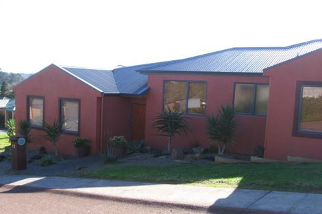 Photo of property in 15 View Ridge Drive, Ranui, Auckland, 0612