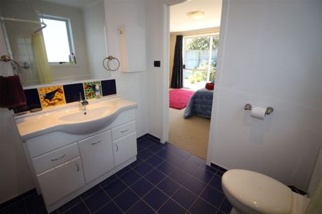 Photo of property in 25 Admiralty Place, Waikawa, Picton, 7220