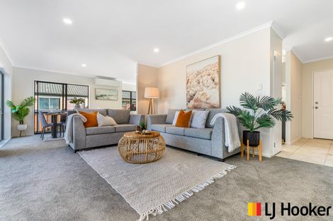 Photo of property in 3 Ashland Place, Weymouth, Auckland, 2103