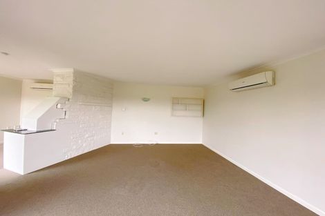 Photo of property in 37 Hillcrest Road, Hillcrest, Hamilton, 3216