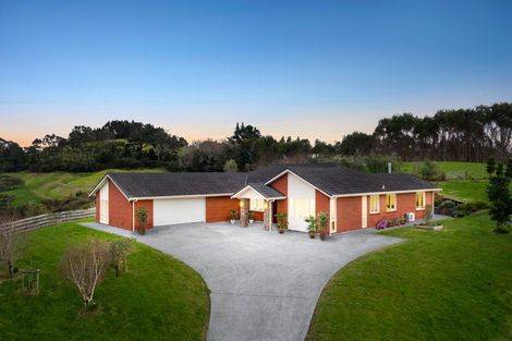 Photo of property in 1526a Weranui Road, Wainui, 0994
