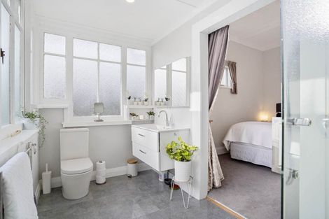 Photo of property in 54 Ellerton Road, Mount Eden, Auckland, 1024