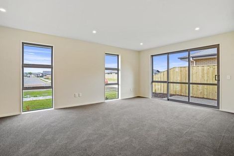 Photo of property in 73 Hilton Drive, Amberley, 7410