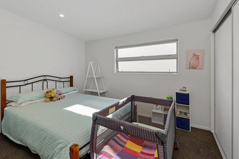 Photo of property in 15 Seager Lane, Hillmorton, Christchurch, 8024