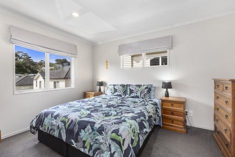 Photo of property in 7/16 Black Rock Road, Newlands, Wellington, 6037