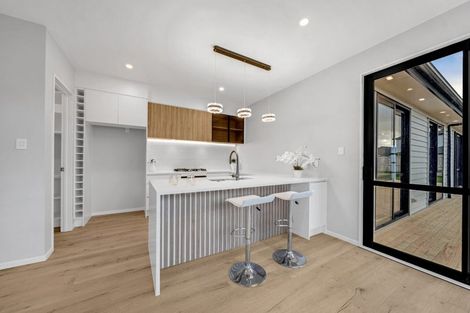 Photo of property in 5 Paihere Street, Huapai, Kumeu, 0810