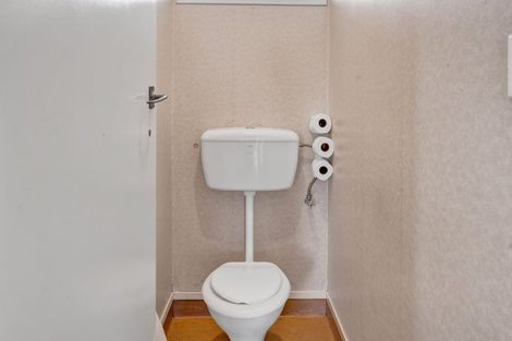 Photo of property in 21 Acourt Street, Hawera, 4610