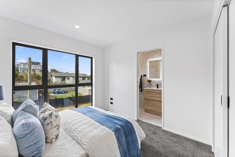 Photo of property in 4/12 Hamlin Road, Mount Wellington, Auckland, 1060