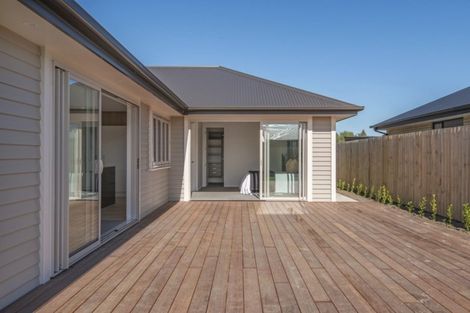 Photo of property in 3 Luxembourg Crescent, Halswell, Christchurch, 8025