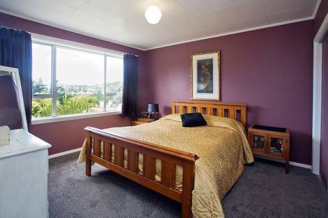Photo of property in 25 Brockville Road, Glenross, Dunedin, 9011