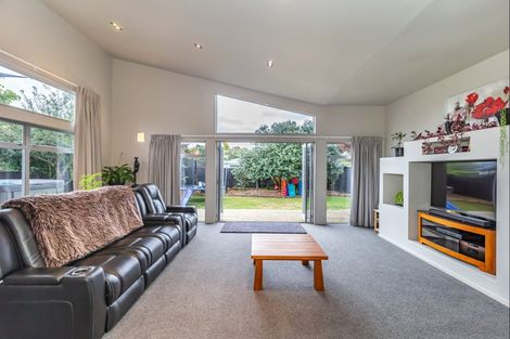 Photo of property in 9 Macarthur Street, Levin, 5510